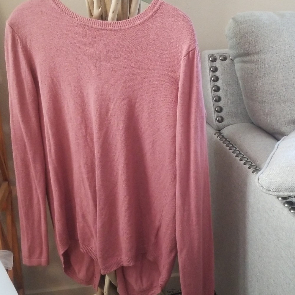 NWOT Open Back Lightweight Sweater/ Francesca's